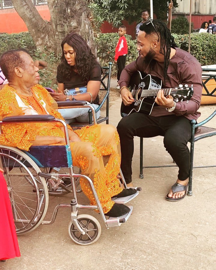 Flavour nabania and father