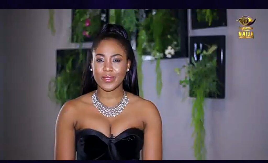 Erica apologizes to the public and laycon