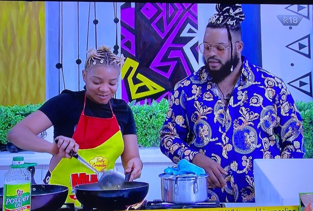 WhiteMoney and queen cooking